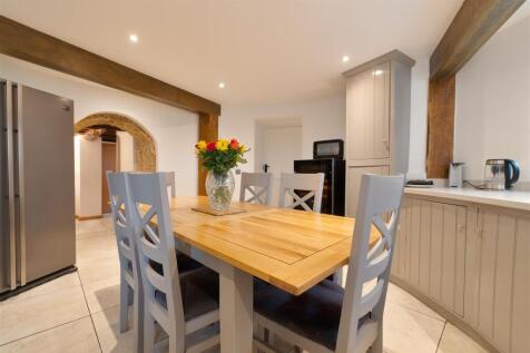 Kitchen - Breakfast Room..jpg