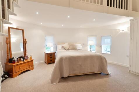 Principle Bedroom.jpg