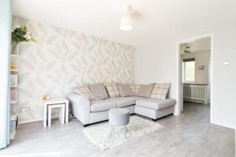 Living Room..jpg