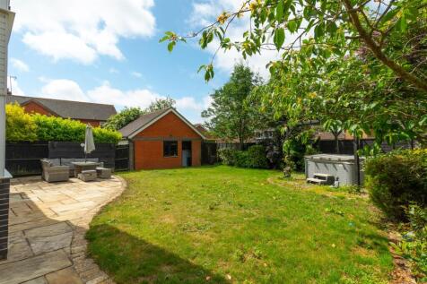 Rear Garden..jpg