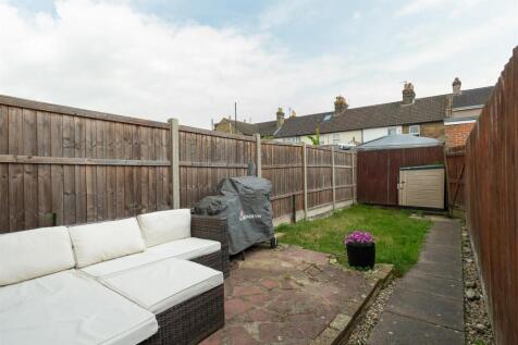 Rear Garden..jpg