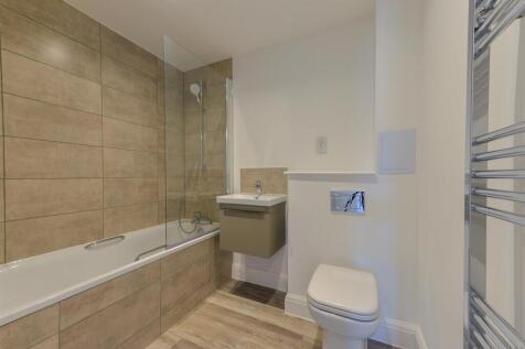 Flat 2 Dane Court8.jpg