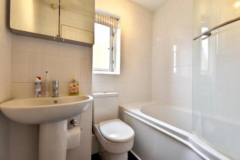 Bathroom.jpg