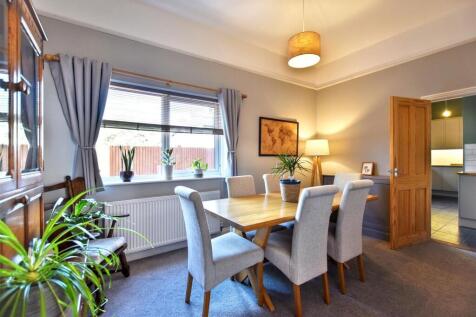 Dining Room.JPG