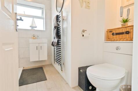 Shower Room..jpg