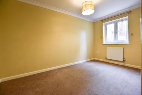 Bedroom 2..jpg