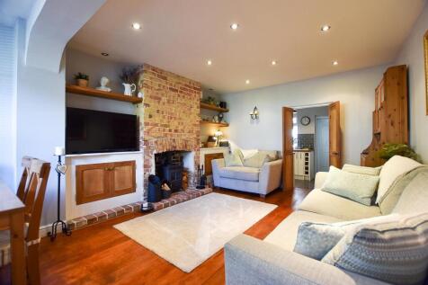 Living Room..jpg