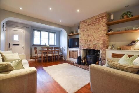 Living Room.jpg