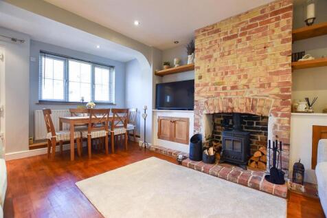 Living Room...jpg