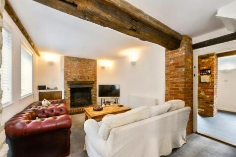 Living Room.JPG