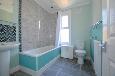 ## Bathroom.jpg
