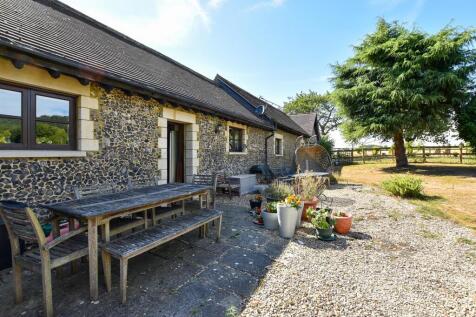 # Rear Of East Barn.jpg