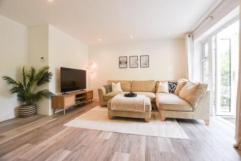 Lounge..jpg