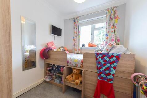 Cronin Close, Larkfield2.jpg