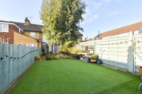 Rear Garden..jpg