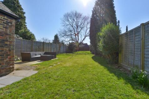 Howland Road Marden18.jpg