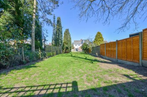 Howland Road Marden22.jpg