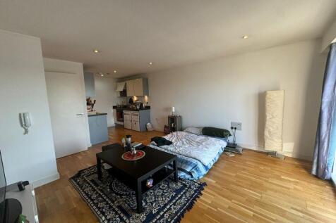 Lounge 1