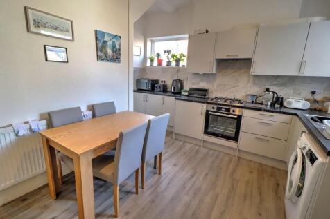 kitchen din1