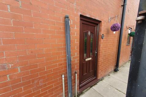 24 Dewhirst Road ...