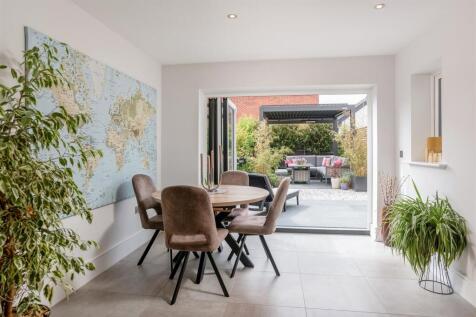 9 Muntjac Drive-10.jpg