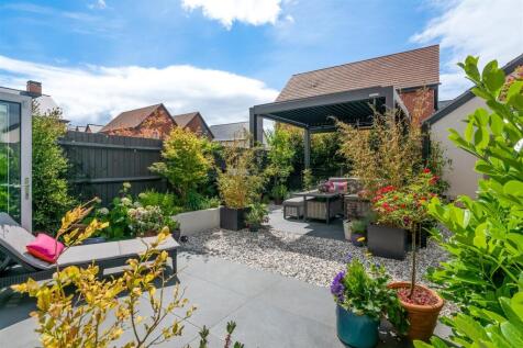 9 Muntjac Drive-12.jpg