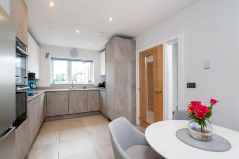 9 Muntjac Drive-5.jpg