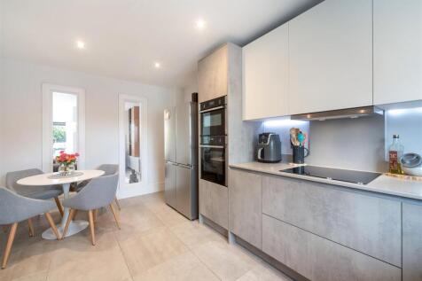 9 Muntjac Drive-7.jpg