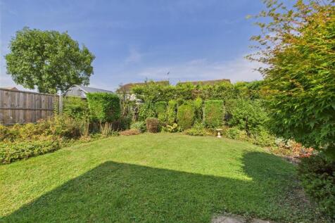 CAM05251G0-PR0077-STILL019.jpg