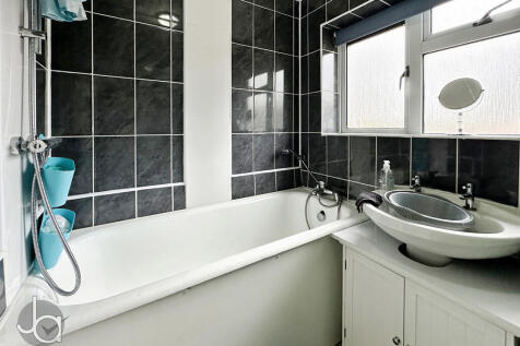 20251015_11393785...