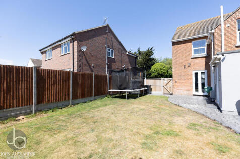 Photo 28-10-2025,...