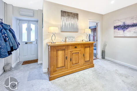 20251101_12010417...