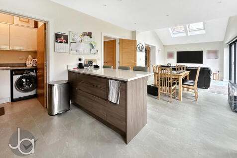 20251108_13081394...