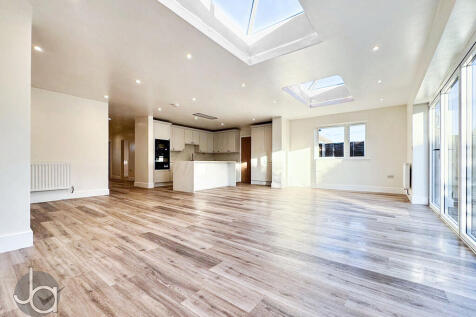 a2504066-95e5-40a...