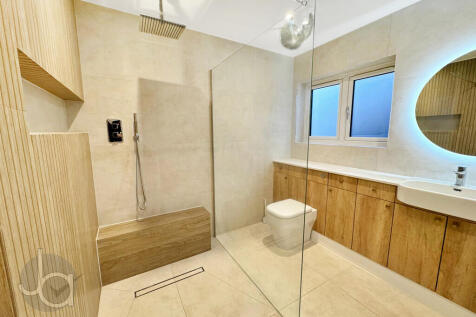 97b895fc-5517-4bc...