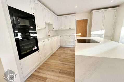 15c3b12b-0b46-4ba...