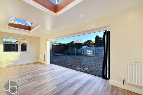 bbc8fede-5c1b-492...