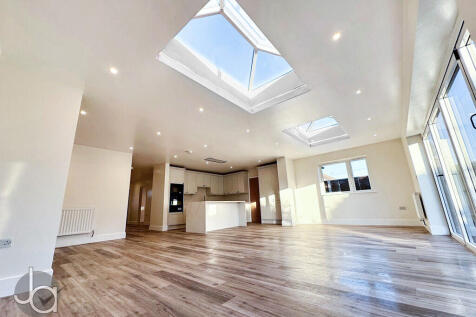 7a975d9b-b946-4d2...