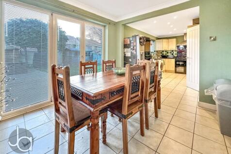 thumbnail_2025121...