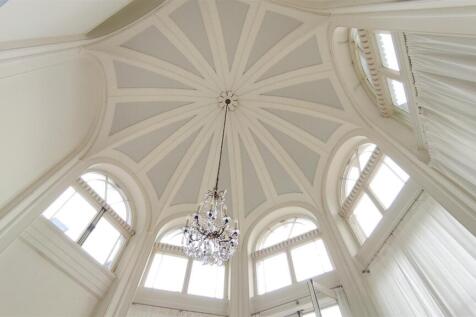 ceiling of orange room.jpg