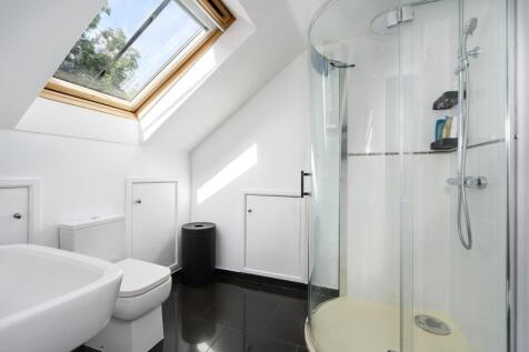 Upstairs Bathroom.jpg