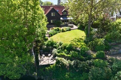 Property Image 4