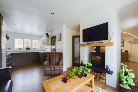 Kitchen/Living Area
