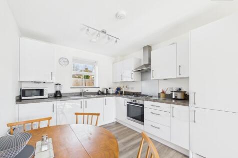 Kitchen/Living Area