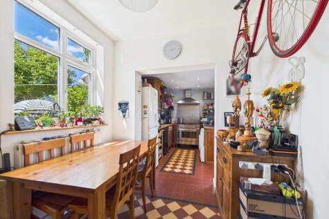 Dining Room/Kitchen