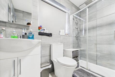 Flat One Bathroom