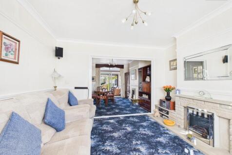 Living Room/Dining Room