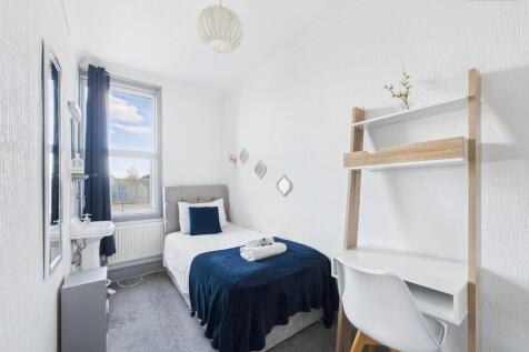 Bedroom Seven