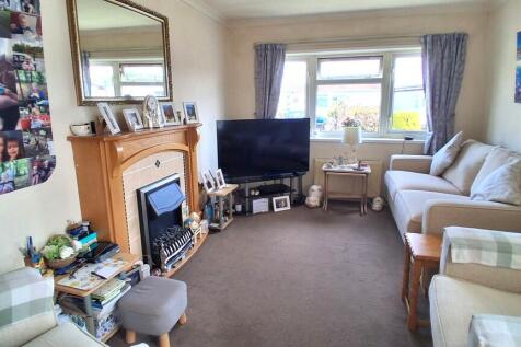 lounge 2