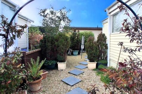 IMG-20251107-WA00...